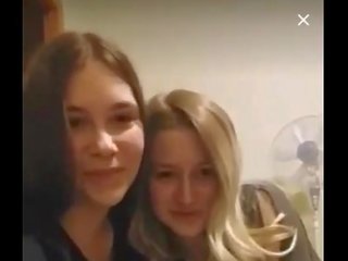 [periscope] ucraina thiếu niên cô gái tập luyện vuốt ve