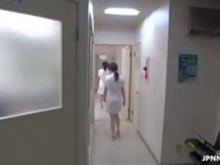 Japán ápolónő jelentkeznek csintalan -val egy szexuálisan felkeltette part6